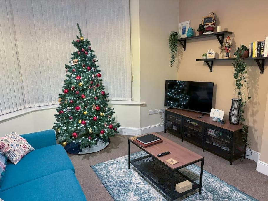 Private Parking, Central Llandudno, King Bed With Ensuite At Clement Lodge Luaran gambar